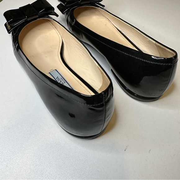 PRADA Patent Leather Black Bow Prada Authentic Flats - Picture 16 of 16
